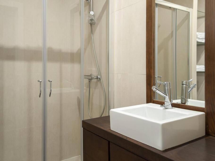 Apartamento En Puerta Del Sol 2 Madrid Bagian luar foto