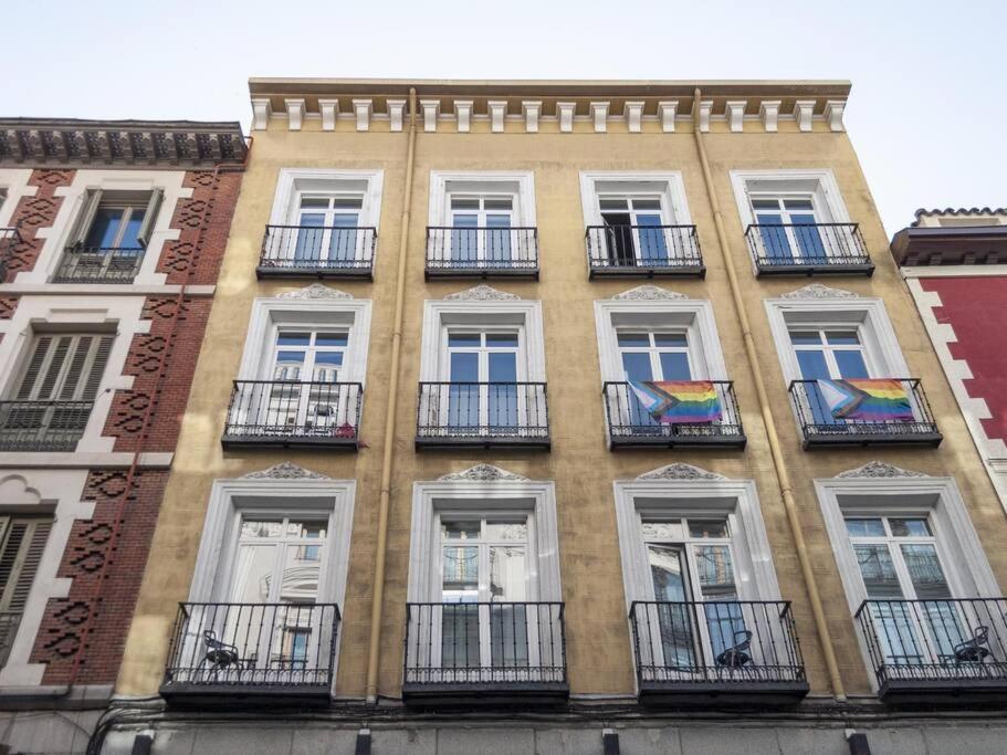 Apartamento En Puerta Del Sol 2 Madrid Bagian luar foto